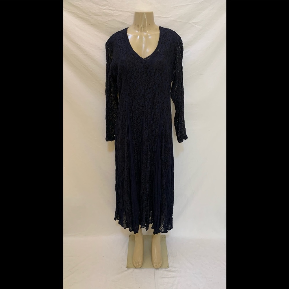 VTG Nostalgia Sz Large Navy Blue Lace Midi Dress